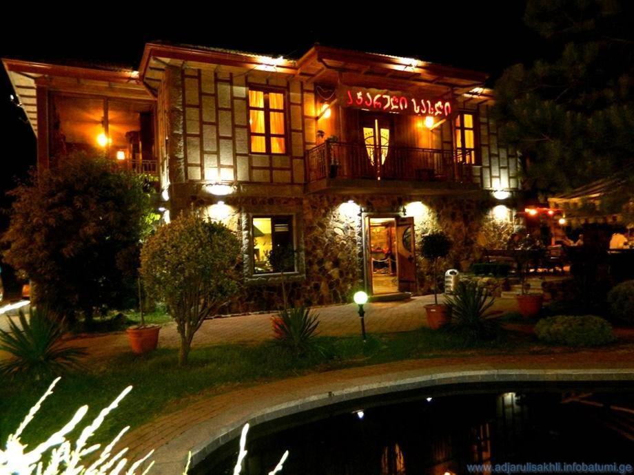 Real Palace Batumi Luaran gambar