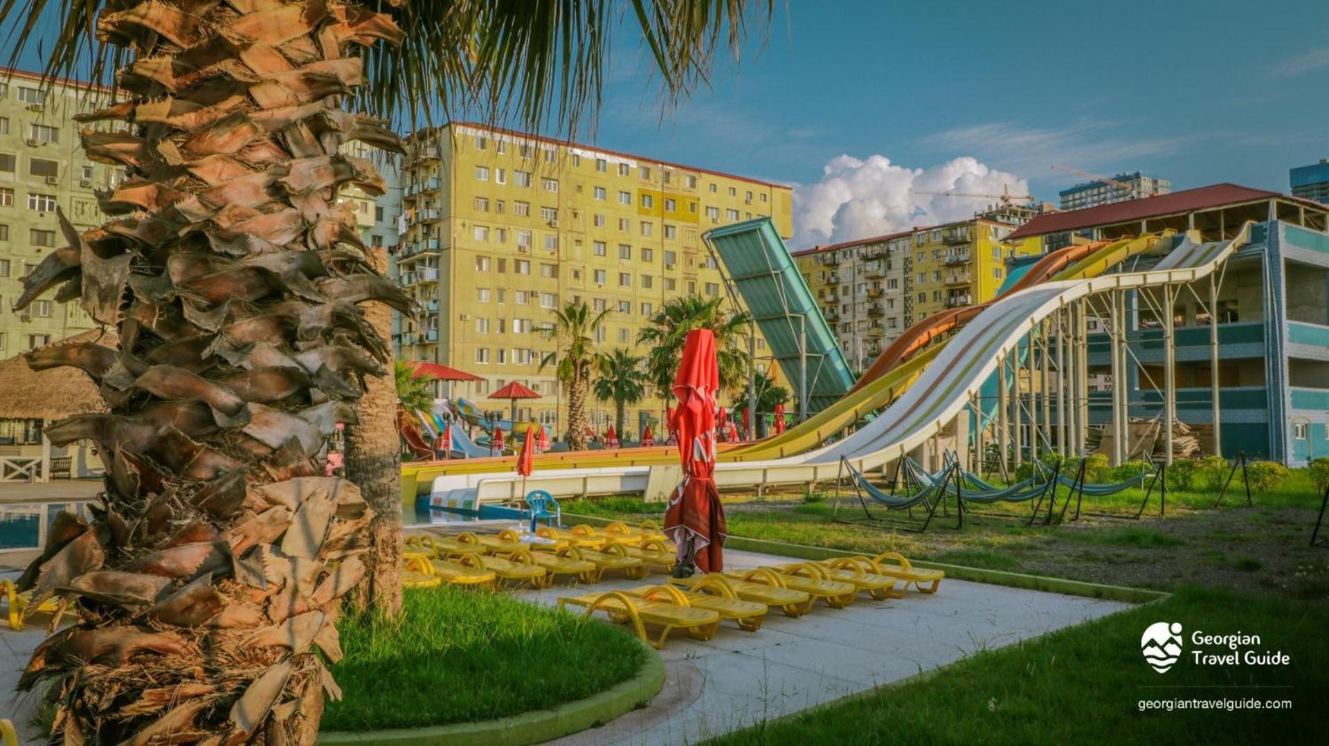 Real Palace Batumi Luaran gambar